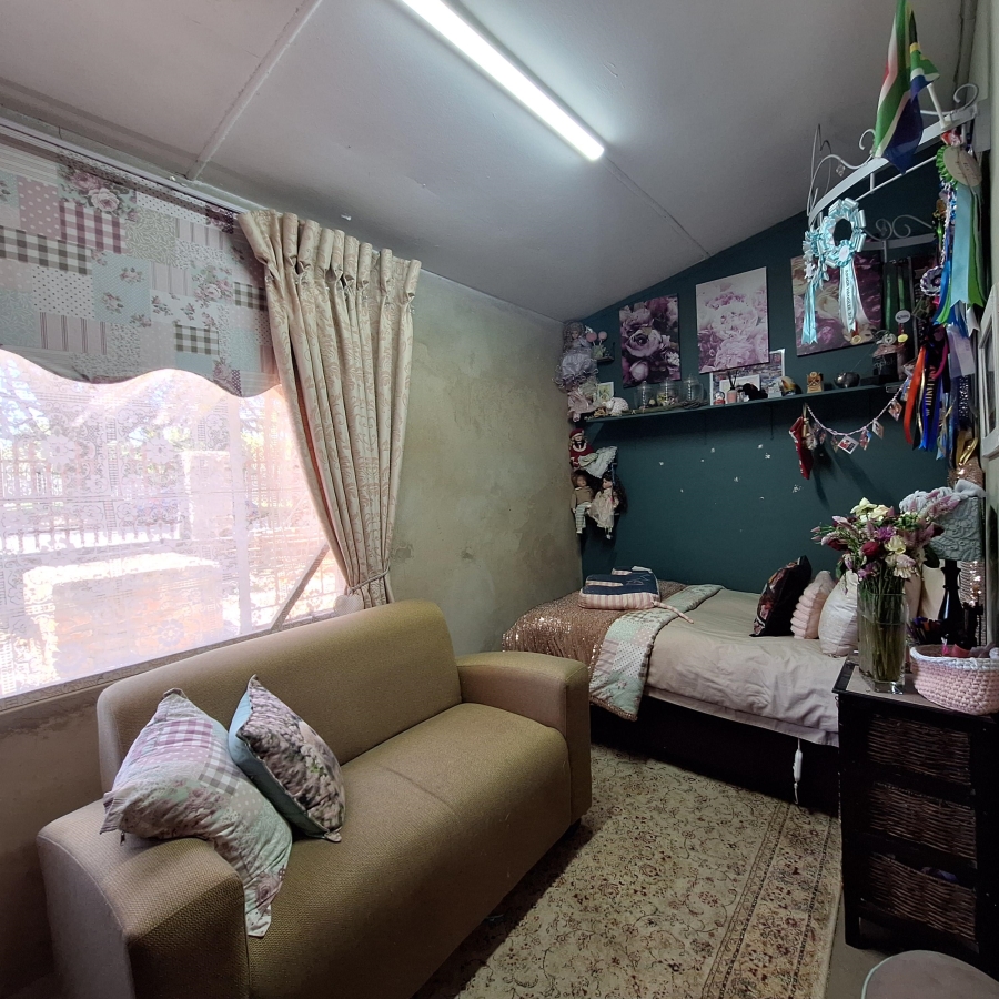 5 Bedroom Property for Sale in Frankfort Free State